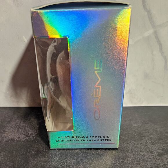 FREE with bundle! The Crème Shop New Hello Kitty 3D Aromatherapy Bath Bomb - Picture 4 of 8